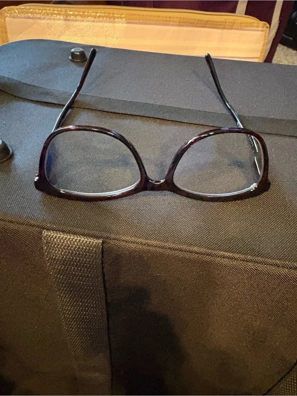 Prive Reveaux 2.0 Readers in Deep Burgundy